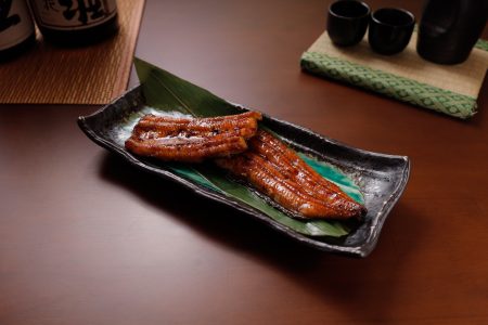 千葉駅徒歩6分！炭火焼き国産うなぎのみ使用！うなぎの寝床 千葉店